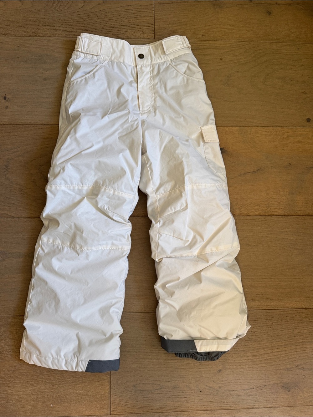 White Girl’s Snow/Outdoor Cargo Pants with adjustable pant length.